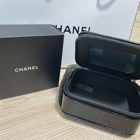 chanel lipstick case bag